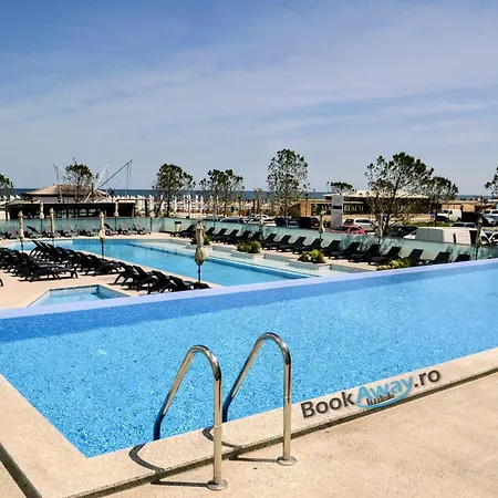 Appartement Yuma - Jacuzzi & Sauna Infinity Năvodari